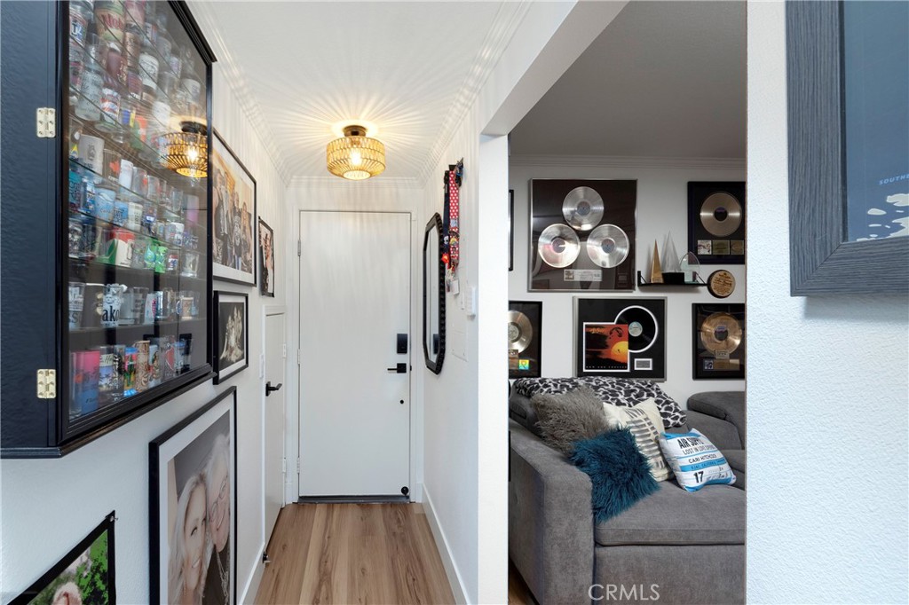 MLS #OC25264330 image #15