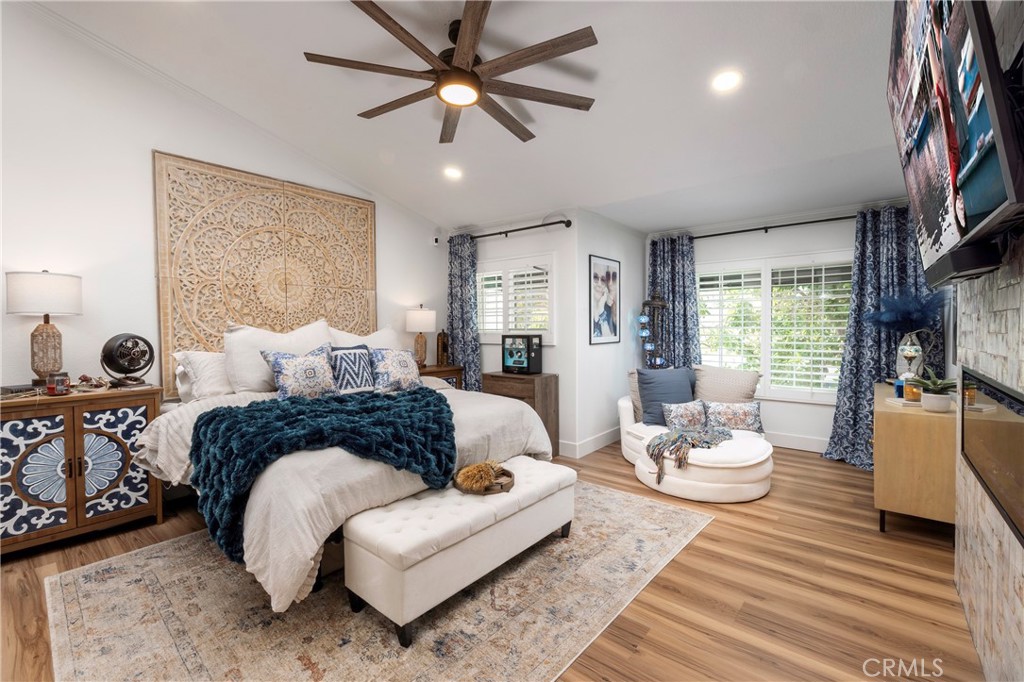 MLS #OC25264330 image #22