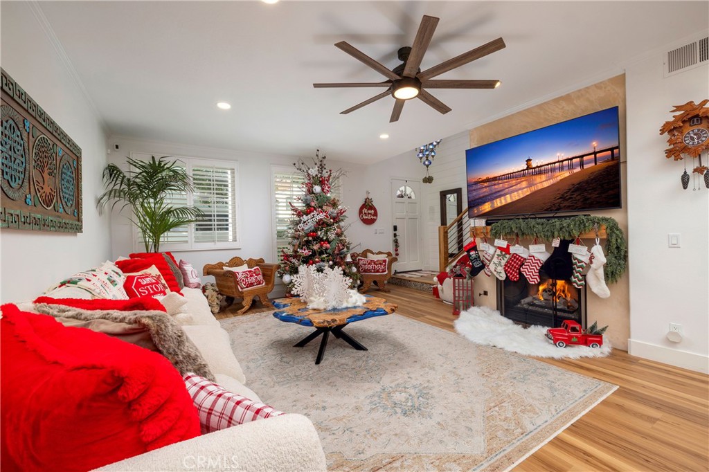 MLS #OC25264330 image #5