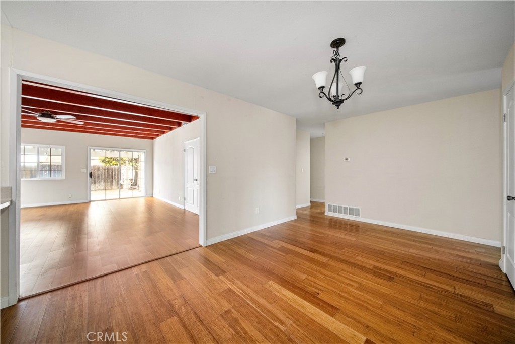 MLS #OC25264334 image #13