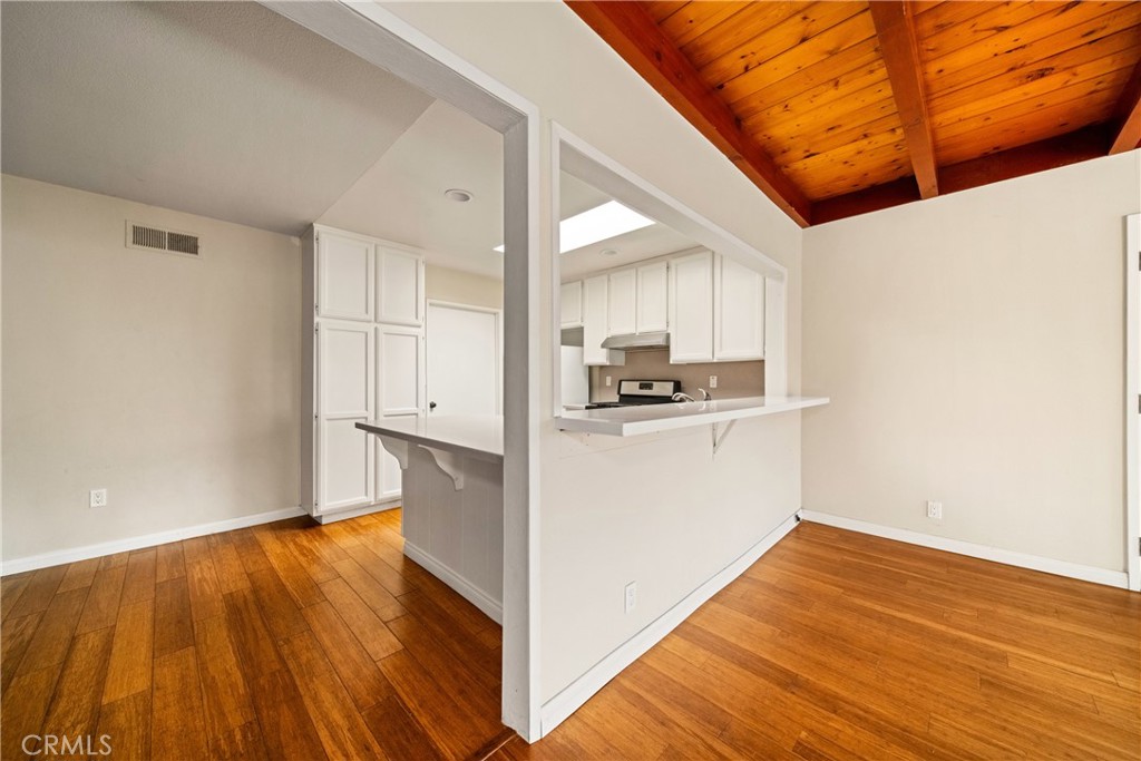 MLS #OC25264334 image #15