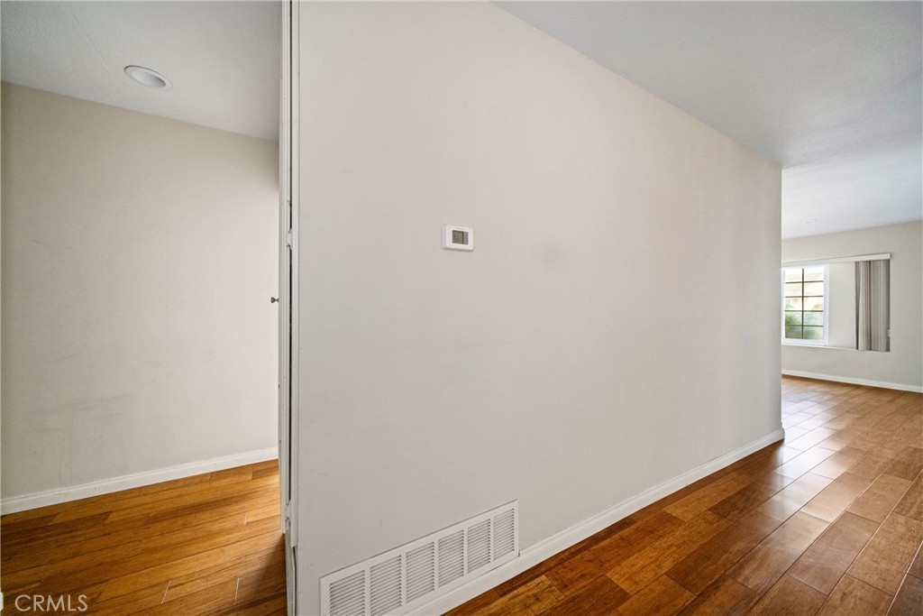 MLS #OC25264334 image #19