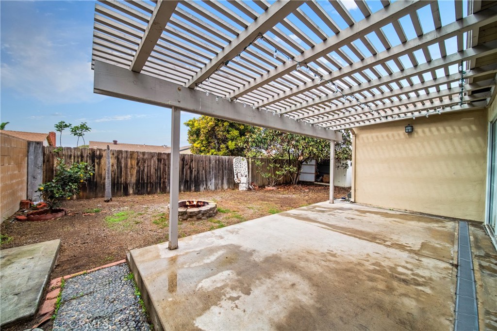 MLS #OC25264334 image #35