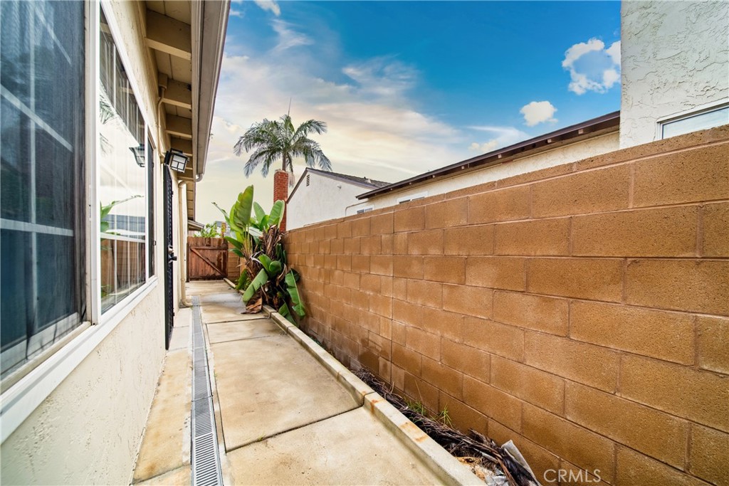 MLS #OC25264334 image #40