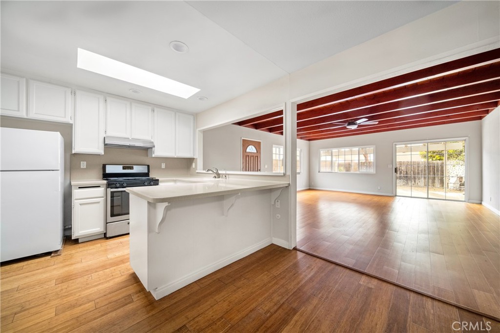 MLS #OC25264334 image #9