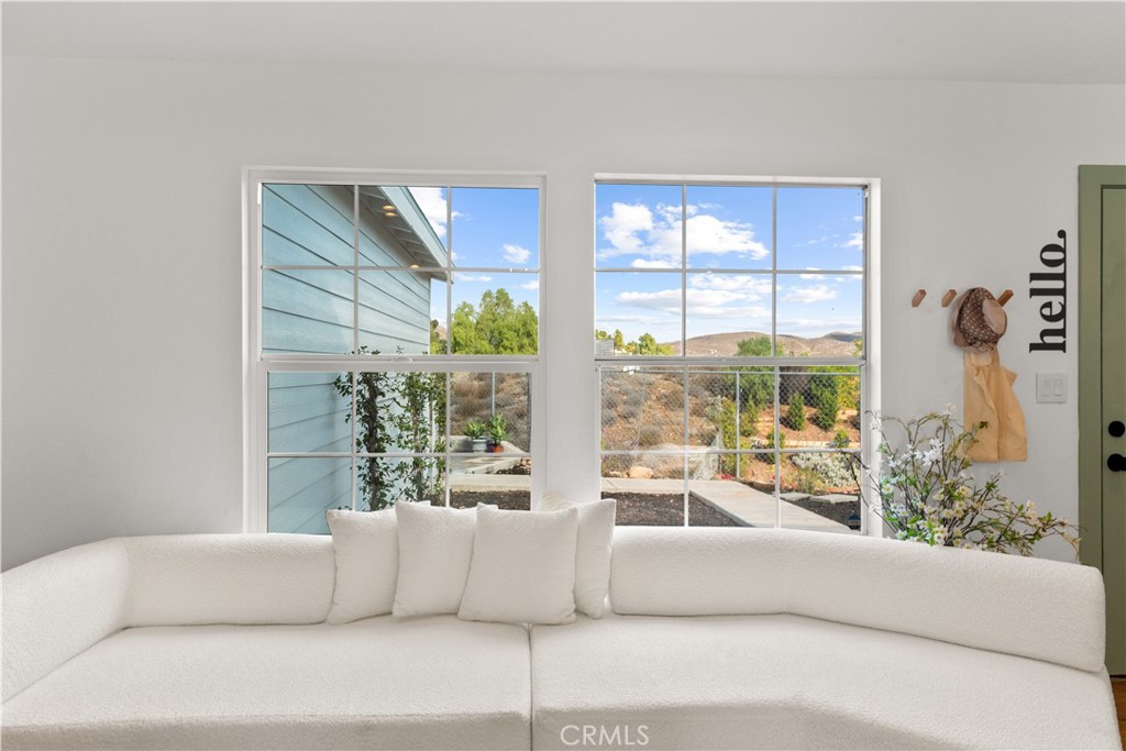 MLS #OC25264343 image #15