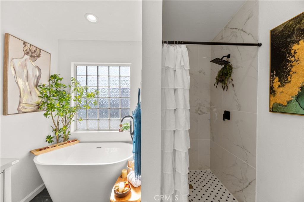 MLS #OC25264343 image #21