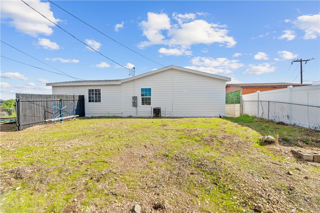 MLS #OC25264343 image #29