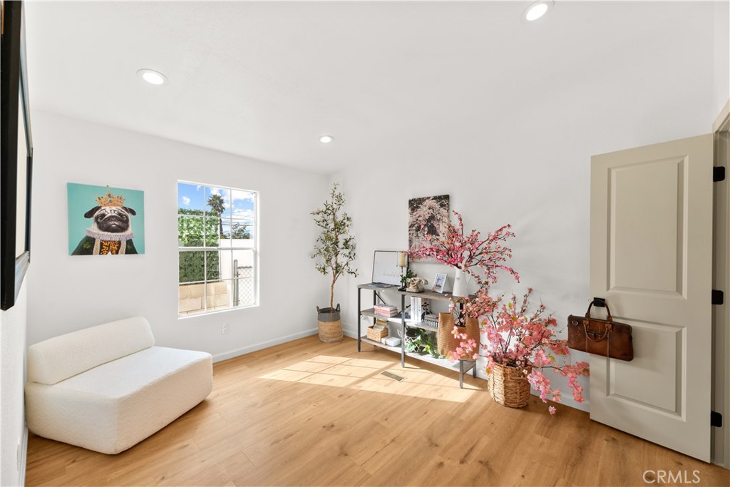 MLS #OC25264343 image #31