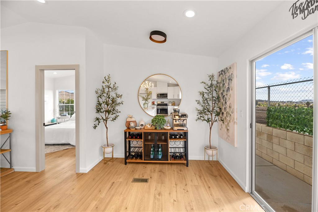 MLS #OC25264343 image #9