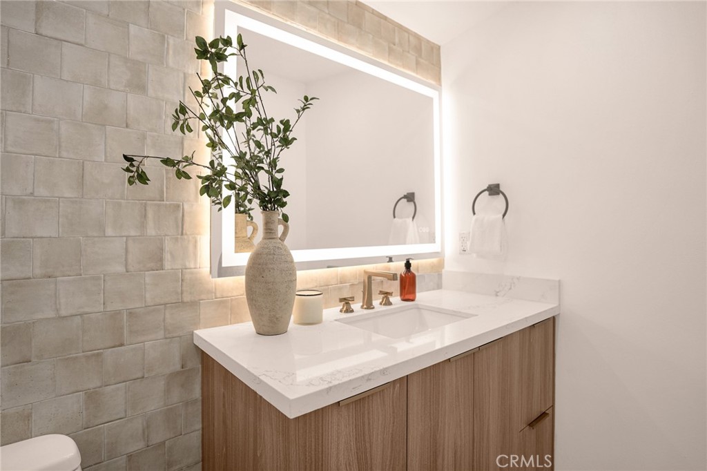 MLS #OC25264349 image #24