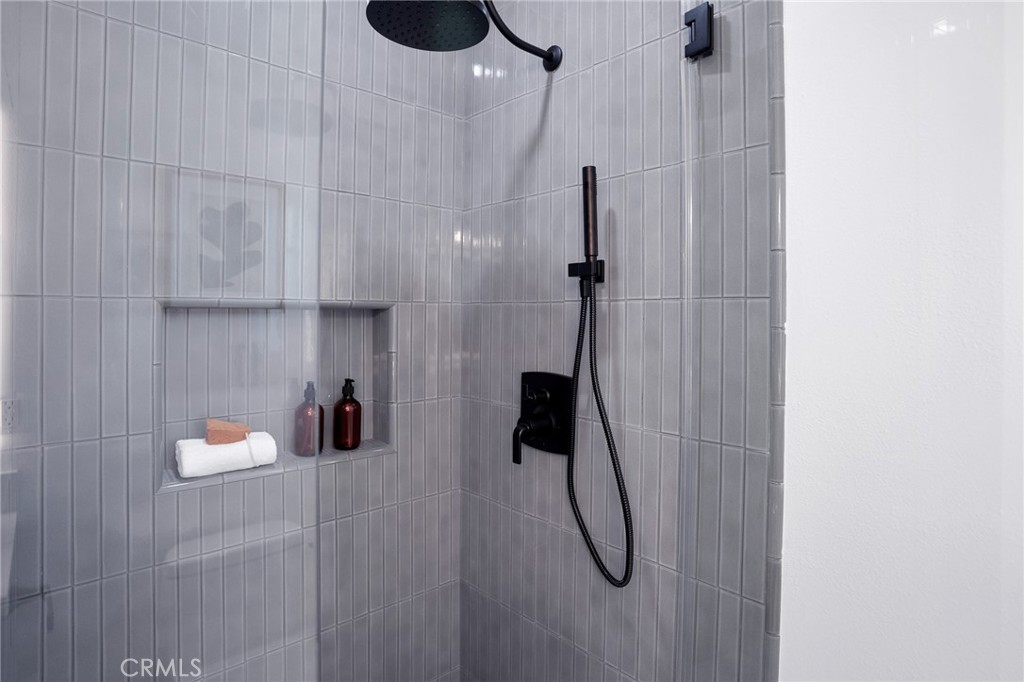 MLS #OC25264349 image #36