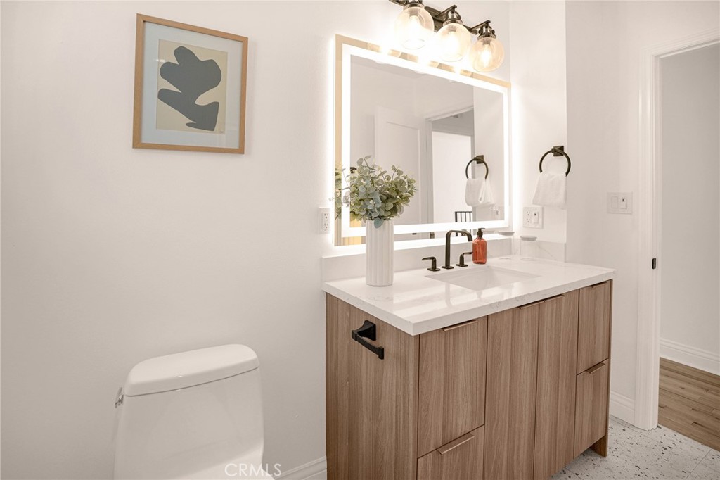 MLS #OC25264349 image #37