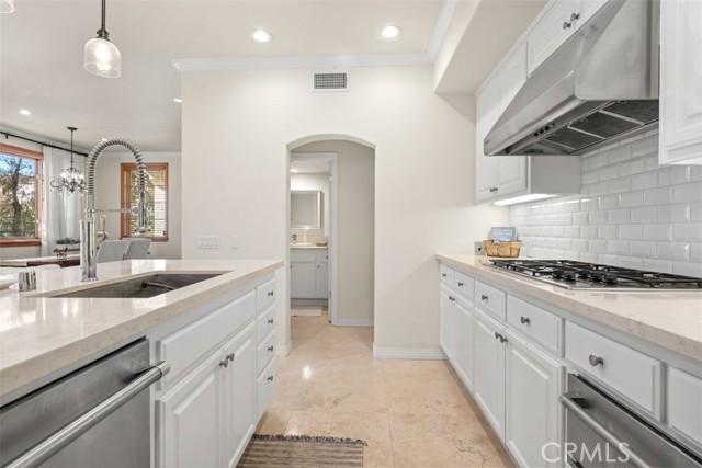 MLS #OC25264387 image #10