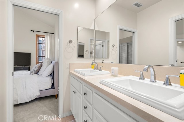 MLS #OC25264387 image #25