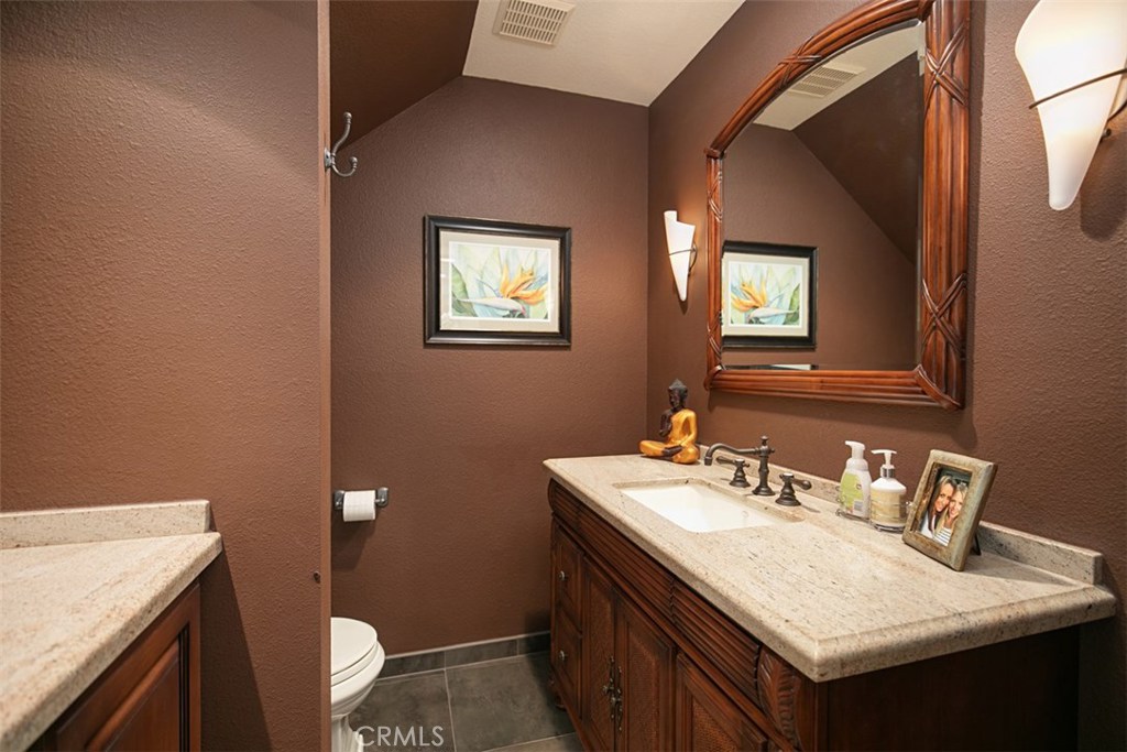 MLS #OC25264429 image #6