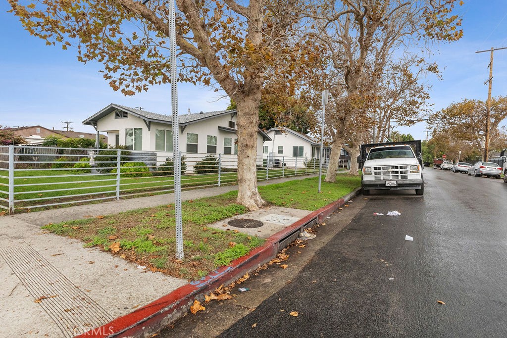 MLS #OC25264503 image #3