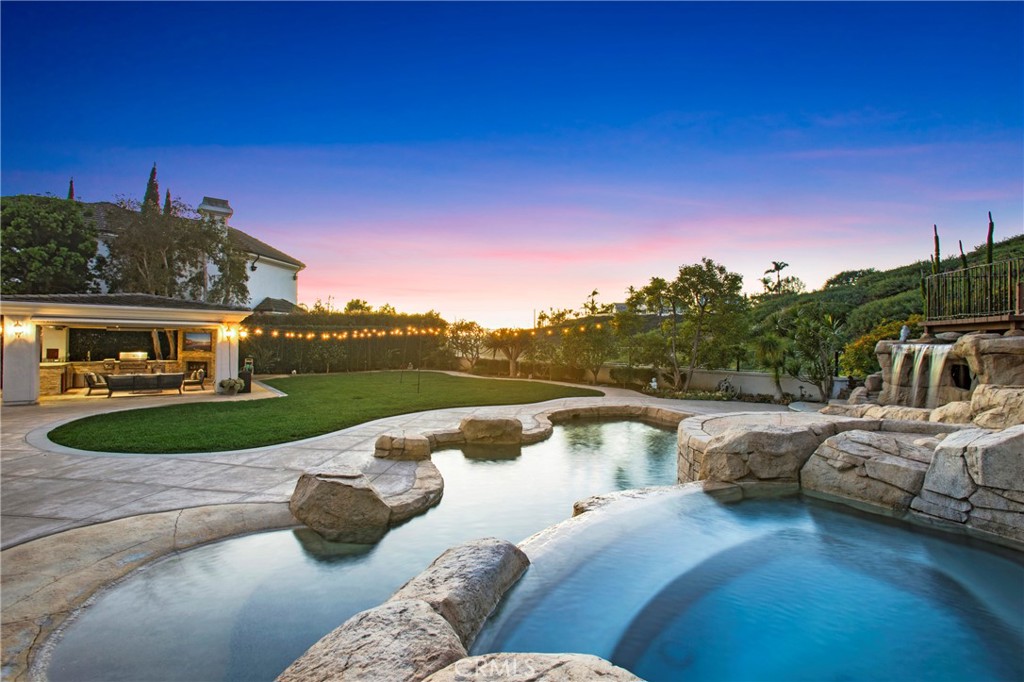 MLS #OC25264558 image #37