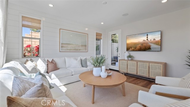 MLS #OC25264570 image #7