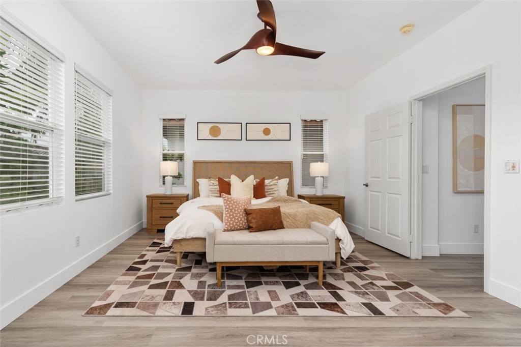 MLS #OC25264575 image #24