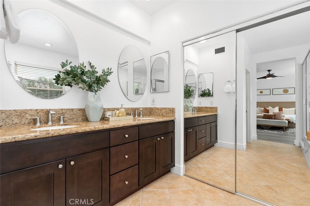 MLS #OC25264575 image #25