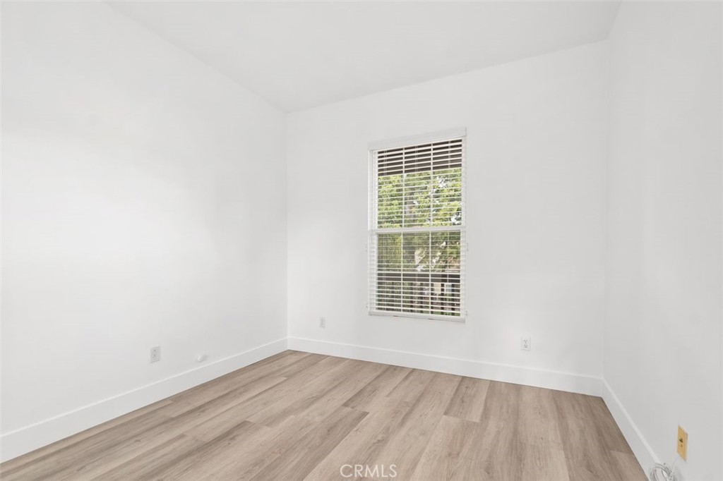 MLS #OC25264575 image #33