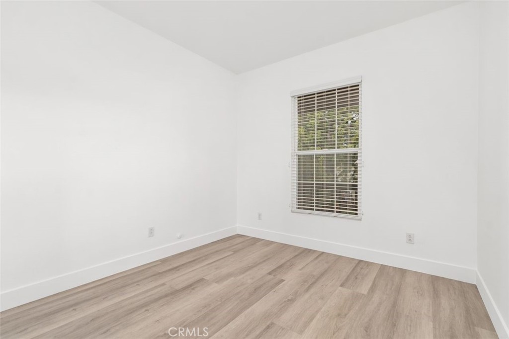 MLS #OC25264575 image #34