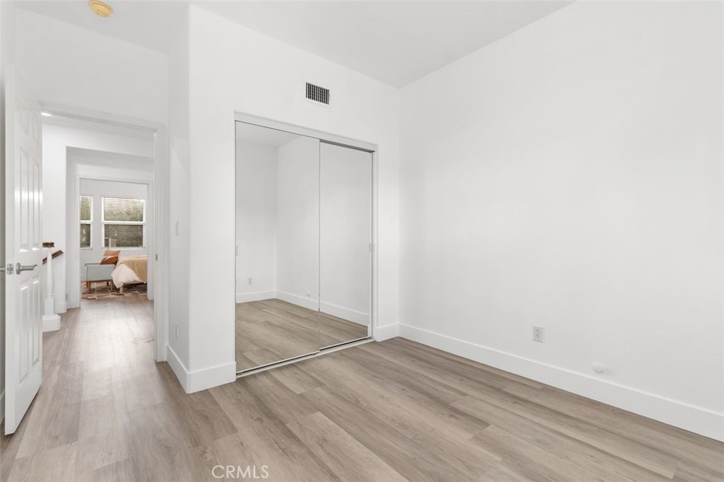 MLS #OC25264575 image #35