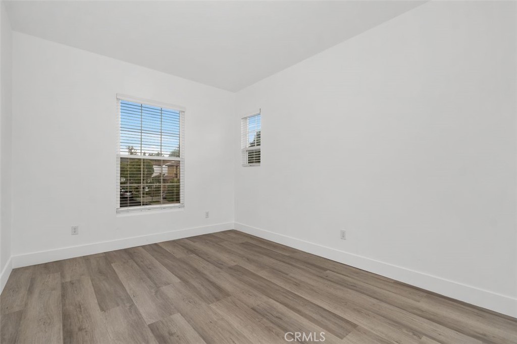 MLS #OC25264575 image #36