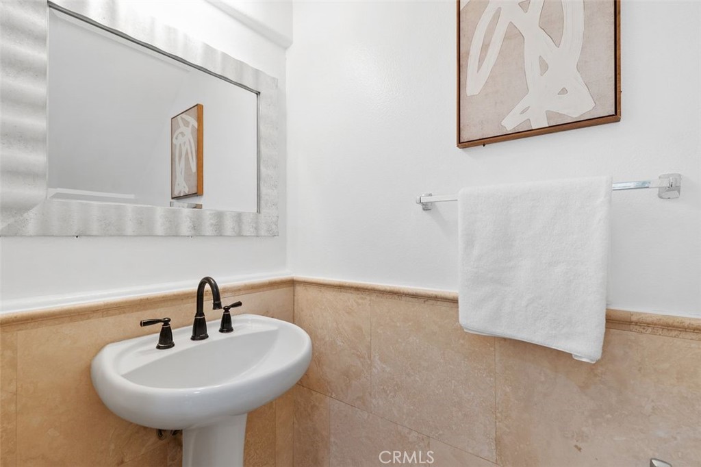 MLS #OC25264575 image #37