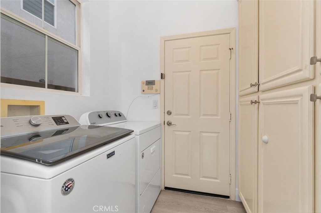 MLS #OC25264575 image #38