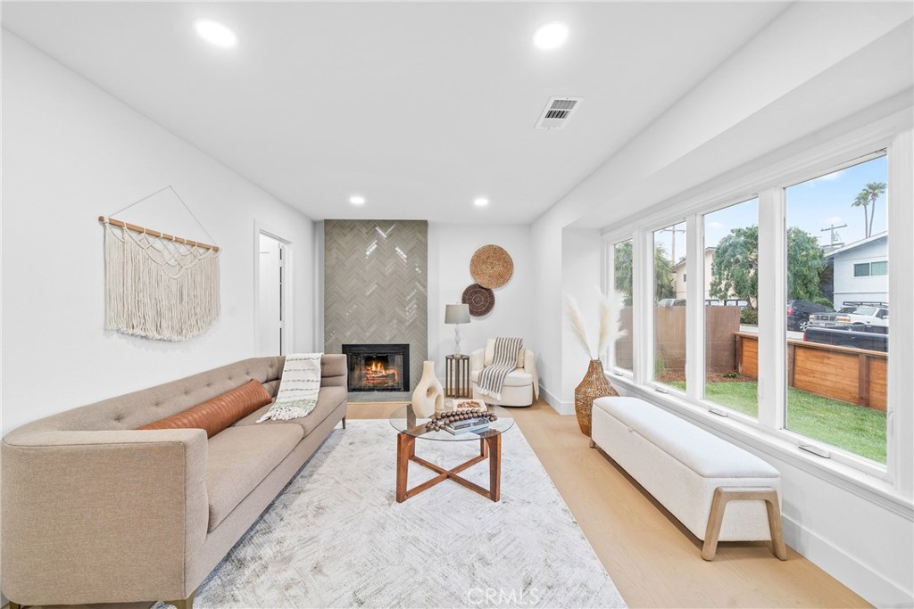 MLS #OC25264582 image #14