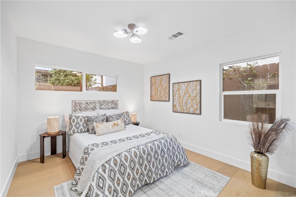 MLS #OC25264582 image #20