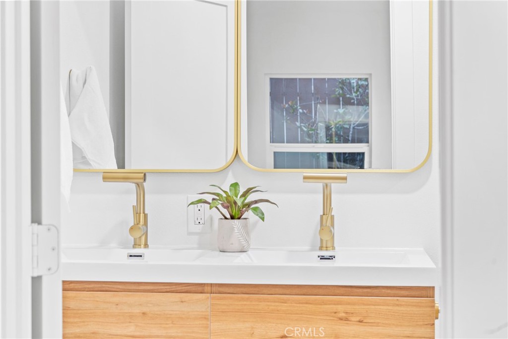 MLS #OC25264582 image #41