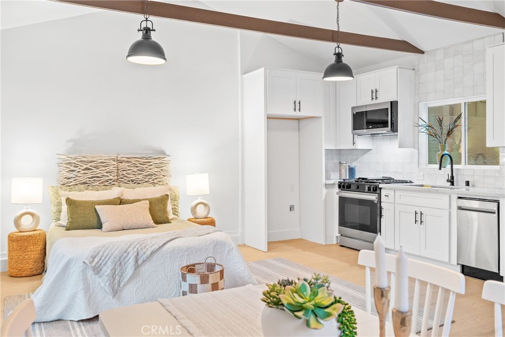 MLS #OC25264582 image #43