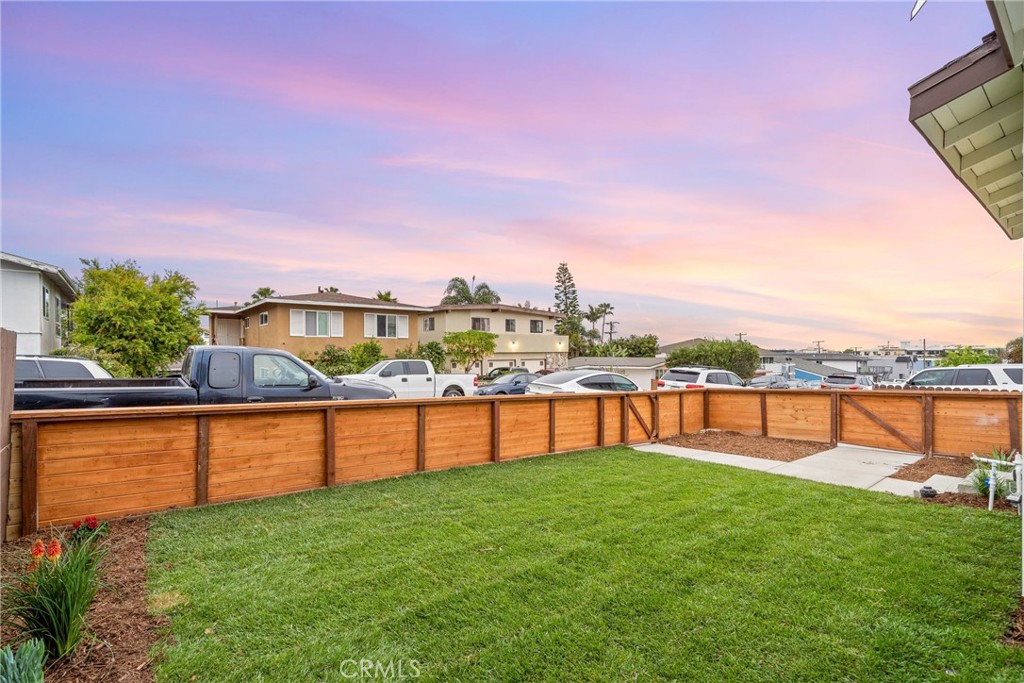 MLS #OC25264582 image #8