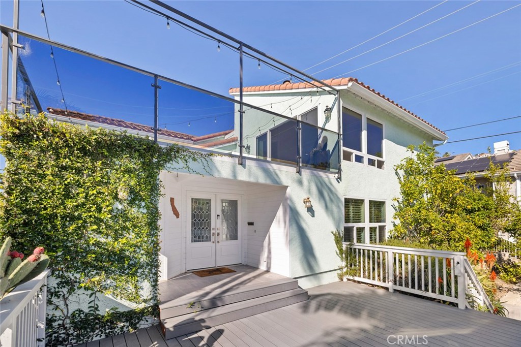 MLS #OC25264585 image #1