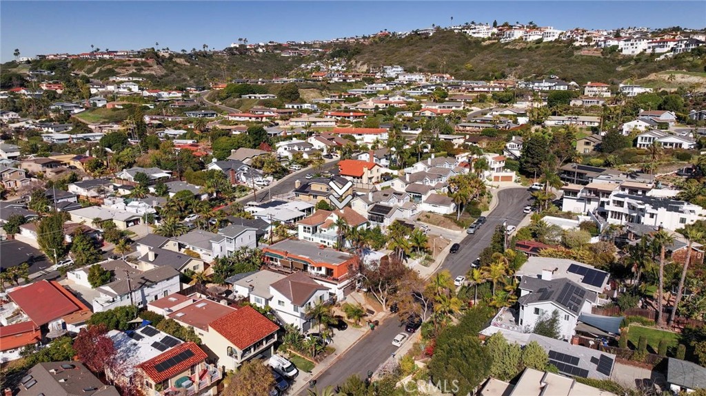 MLS #OC25264585 image #49