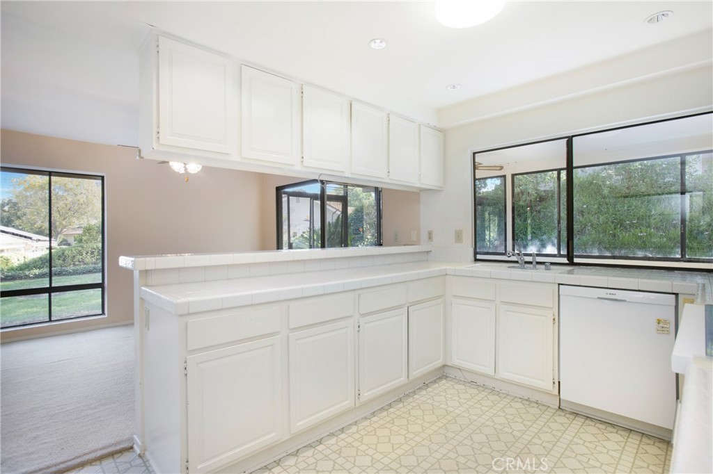 MLS #OC25264601 image #7