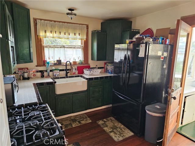 MLS #OC25264636 image #2