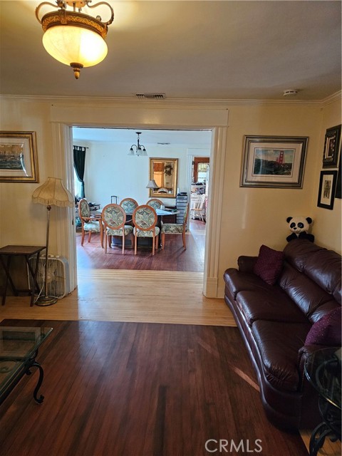 MLS #OC25264636 image #5