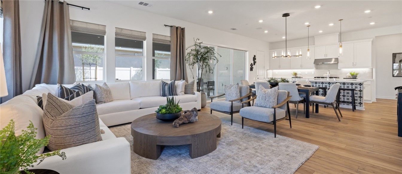 MLS #OC25264679 image #7