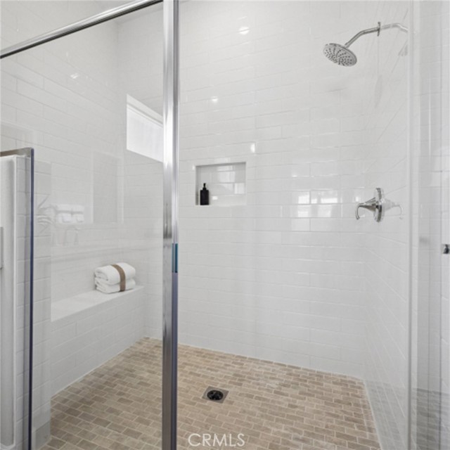 MLS #OC25264693 image #16