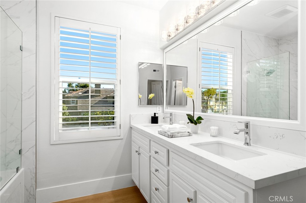 MLS #OC25264699 image #15