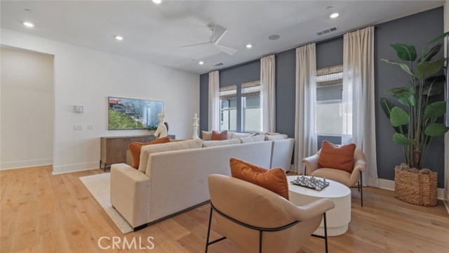 MLS #OC25264716 image #31