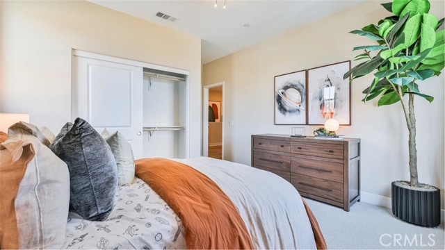 MLS #OC25264726 image #15