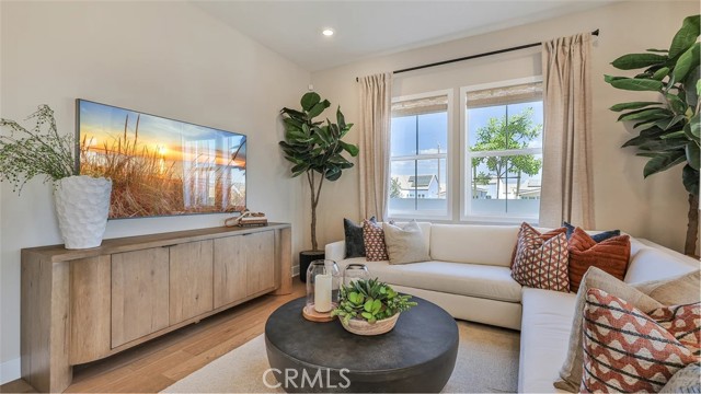 MLS #OC25264726 image #4