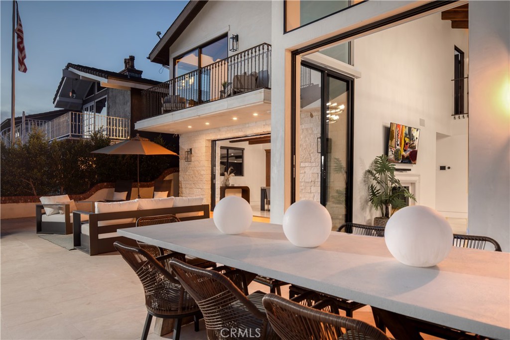 MLS #OC25264734 image #1