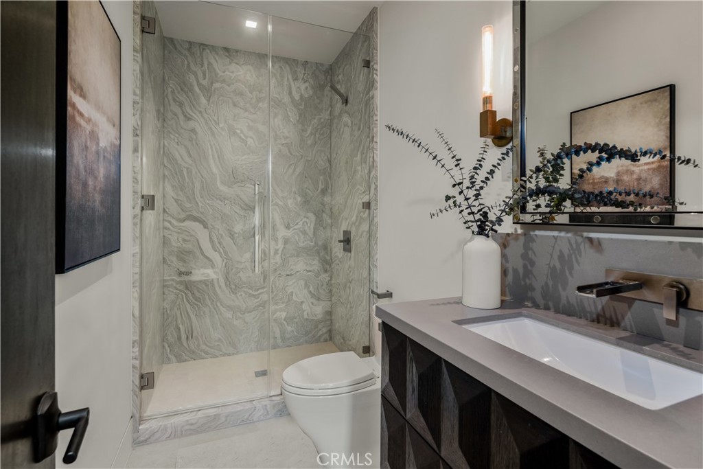 MLS #OC25264734 image #21