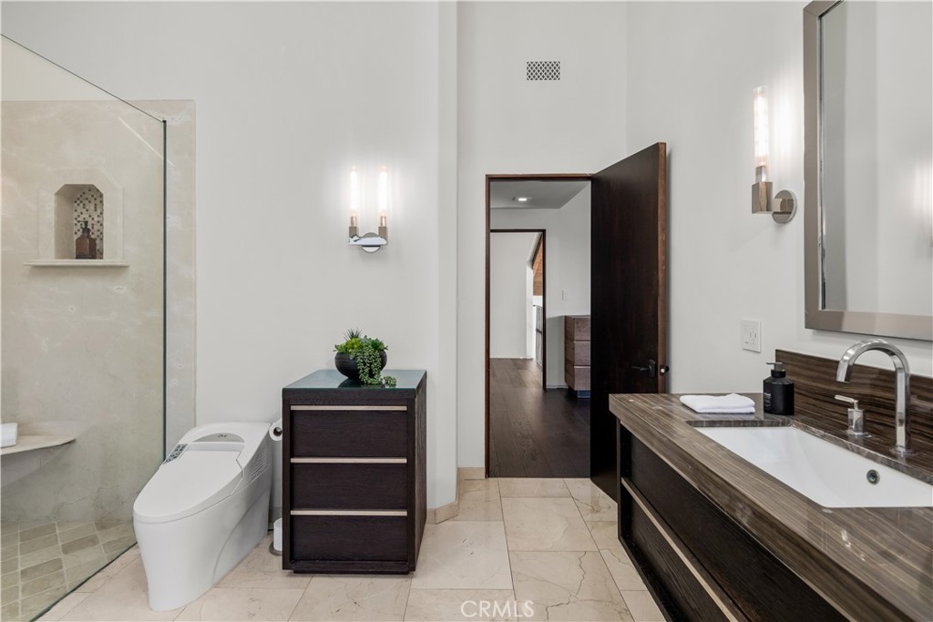 MLS #OC25264734 image #31